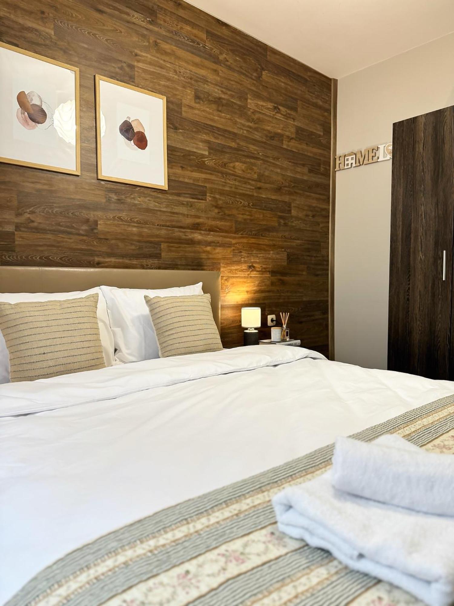 Top Centre Plovdiv Apt. With Parking For 4 Guests 외부 사진